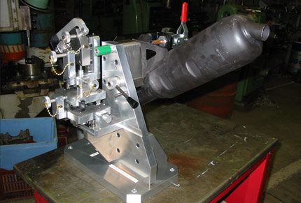 Points d'arrimage pot d'échappement